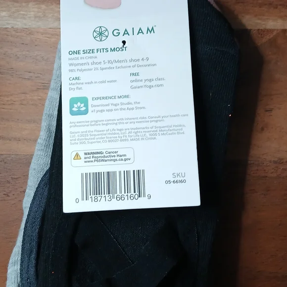 Non-Slip Yoga Socks Set - Black, Gray, Pink - Picture 7 of 7